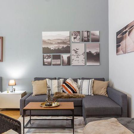 Spacious & Cozy Downtown Apartment With Balcony Budapest Exterior photo