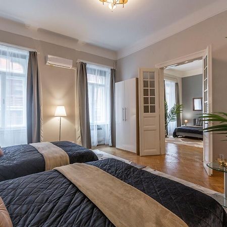 Spacious & Cozy Downtown Apartment With Balcony Budapest Exterior photo